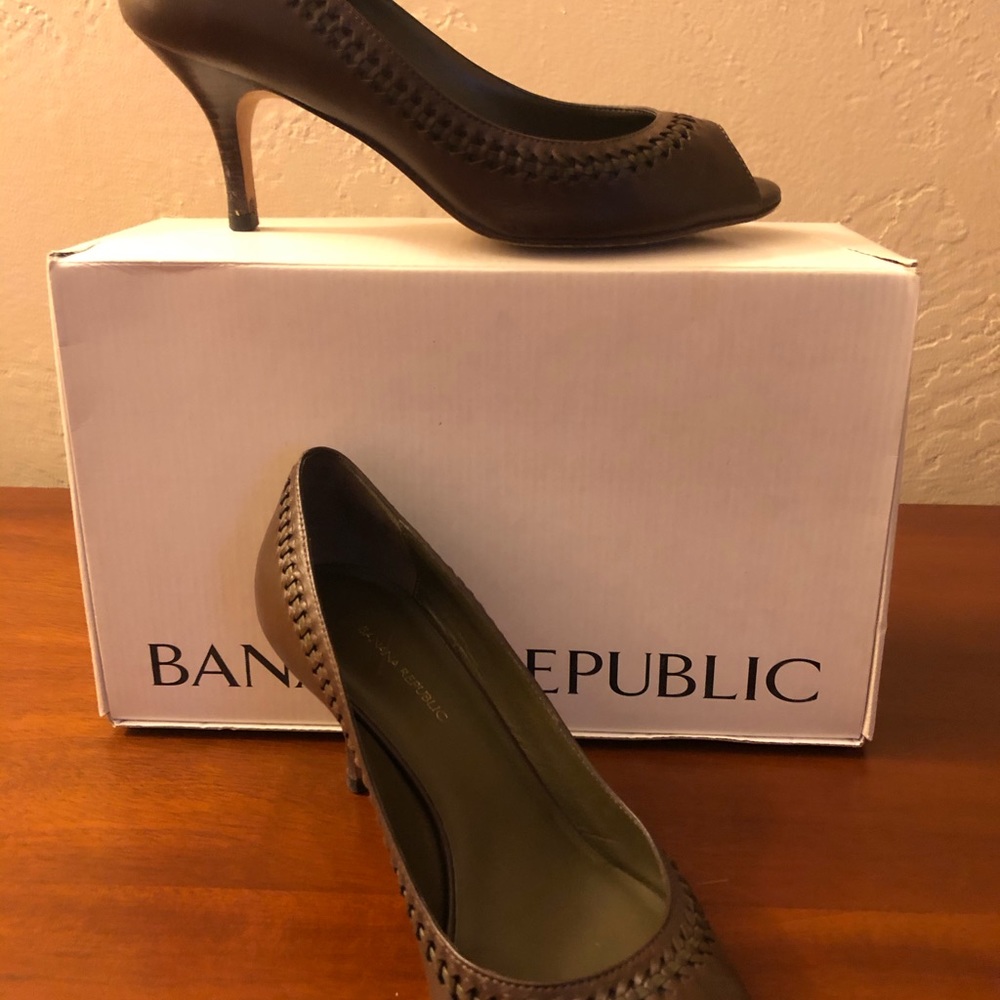 Banana Republic Heels